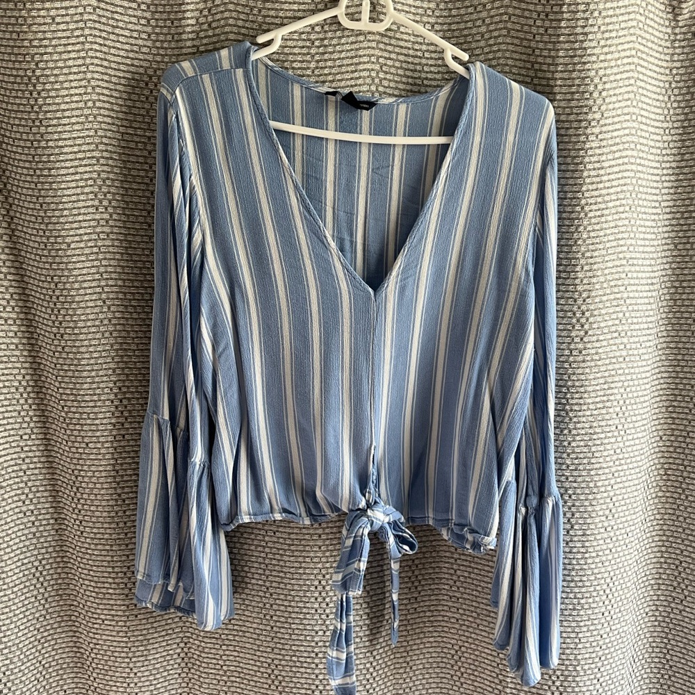 American Eagle top size Large